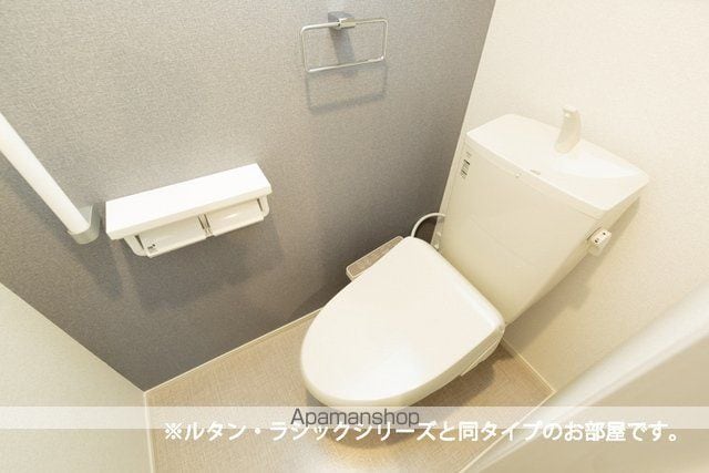 エクイティVの内装写真