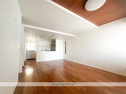 世田谷区桜丘５丁目戸建[3LDK/94.35m2]の内装5