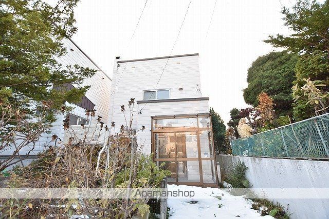 札幌市南北線 北３４条駅 徒歩15分 2階建 築52年の外観写真