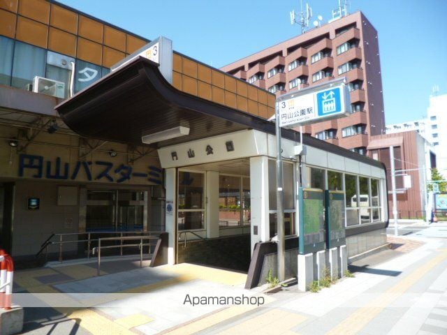 ライオンズマンション裏参道第2の周辺写真
