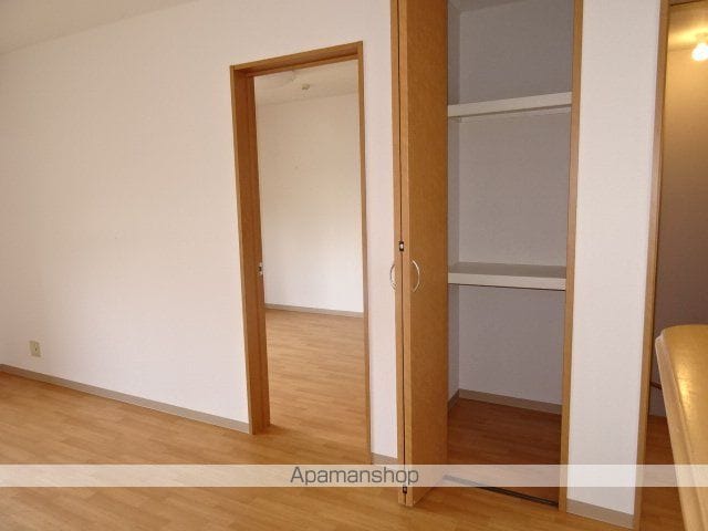 グランシティ A棟の内装写真