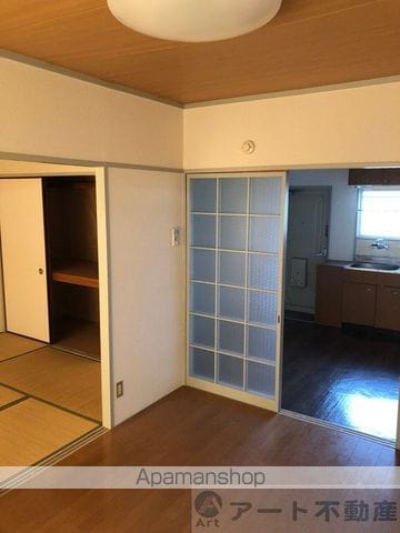 メゾン・ティアールの内装写真