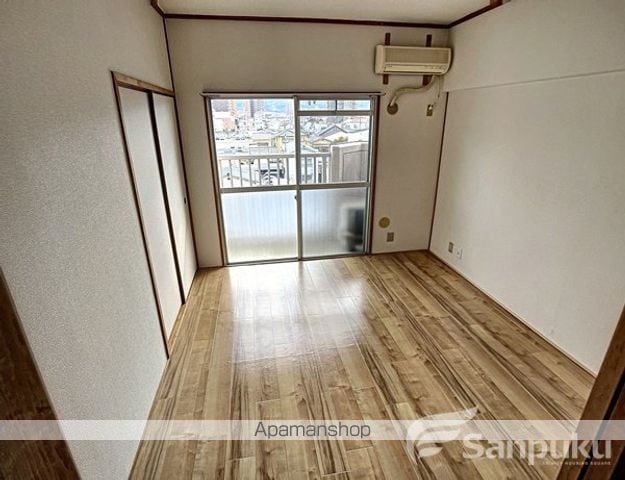 東一万ビルの内装写真
