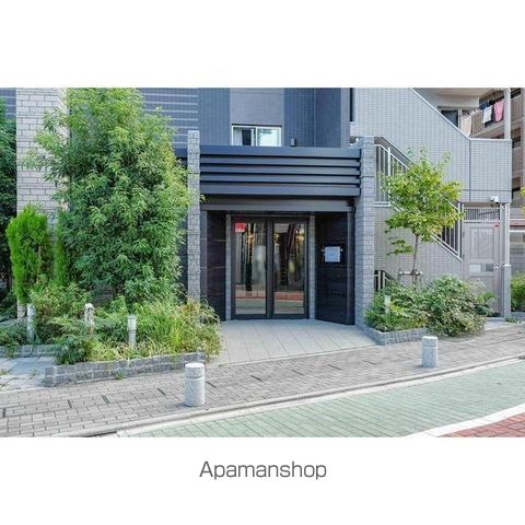コンフォリア西新井の外観写真