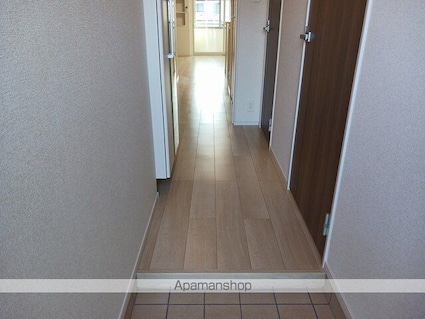 マジェスティ[1R/36.41m2]の玄関