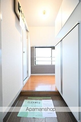 東京都三鷹市下連雀４丁目[1K/26.03m2]の玄関2