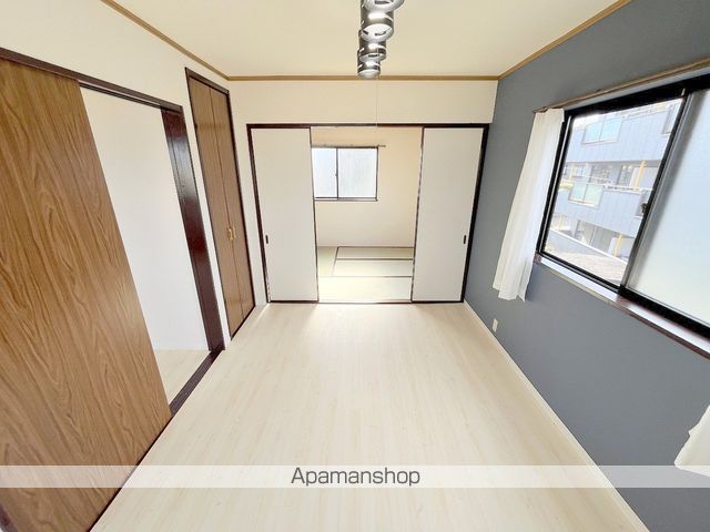 新緑のショコラティエの内装写真