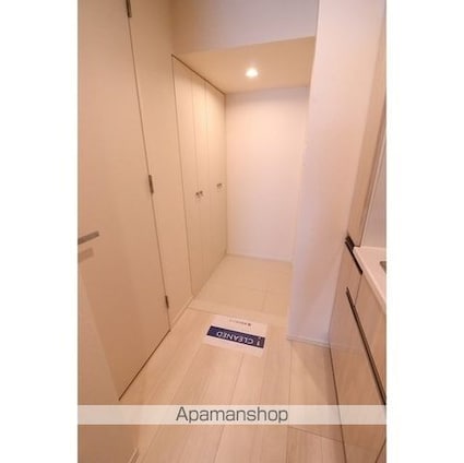 エスタート三田[1K/25.92m2]の玄関