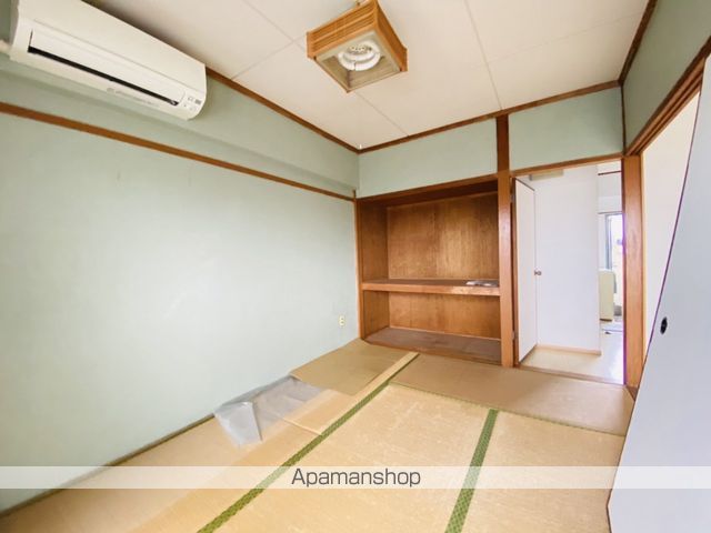 かめやビルの内装写真