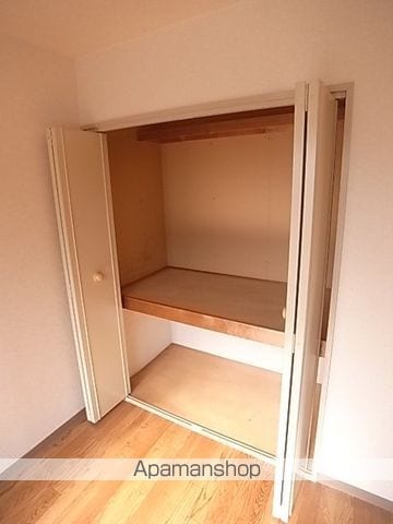 クレストテージ伏見の内装写真