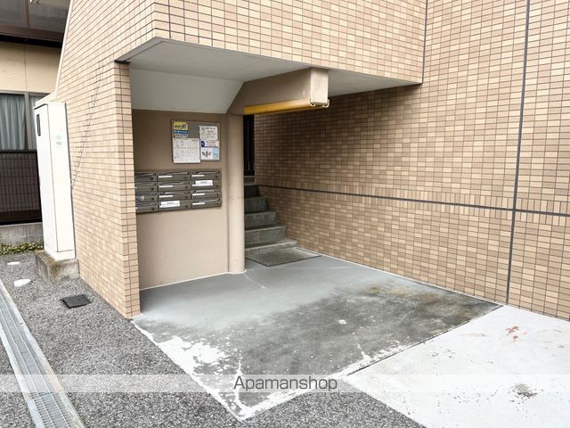 グロワールの玄関写真