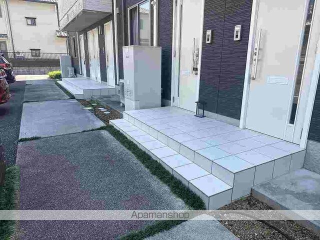 シャーメゾン中久万　Ａ[2LDK/58.19m2]のロビー