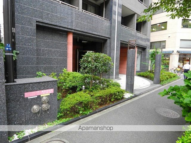 パレステュディオ新宿御苑駅前[1K/20.38m2]の外観5