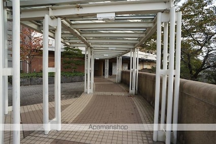 河田町ガーデン　４号棟[1LDK/56.64m2]の共用部1