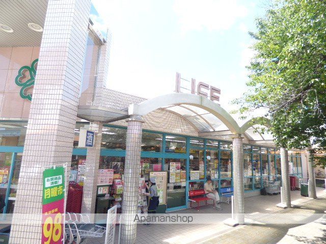 シュロス モモヤマダイの周辺写真