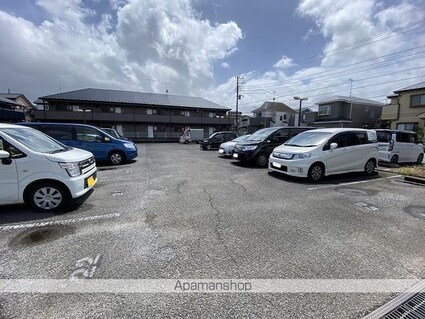 フォンテーヌＤ[2DK/39.74m2]の駐車場