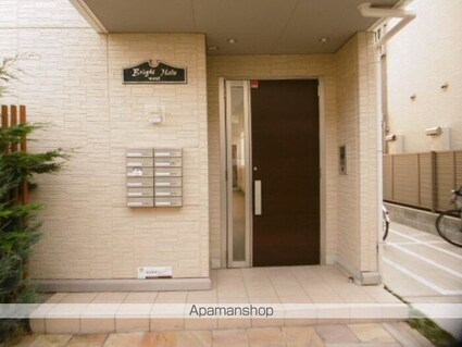 Ｂｒｉｇｈｔ　Ｈａｌｕ　　ｗｅｓｔ[1K/30.03m2]のエントランス