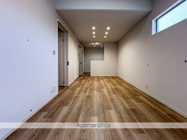 detached 埼玉県入間市春日町１丁目1-8
地図を見る