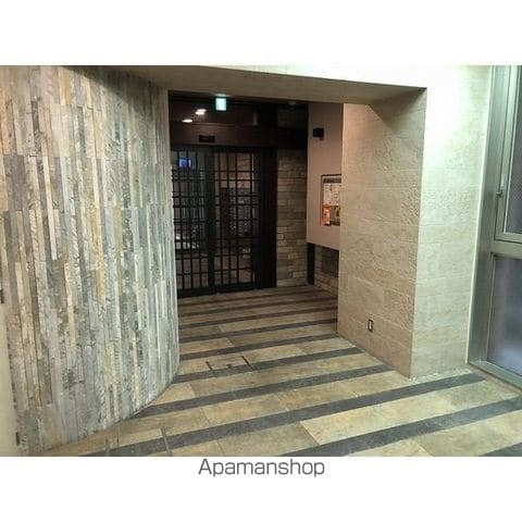ジューム南船場の玄関写真