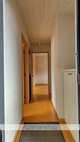 アイリス Aの内装写真
