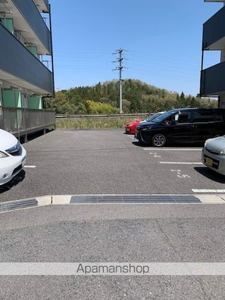 トップハウス水口Ⅱ[1K/30.67m2]の駐車場3