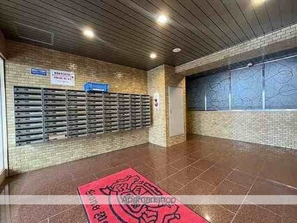 ライオンズマンション西新宿第７[1R/16.71m2]のロビー