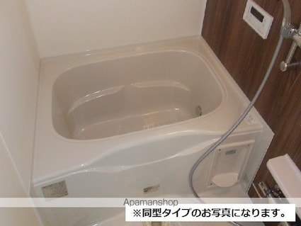 ラ・フュンフ[1LDK/31.84m2]のバス