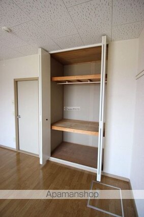 サンロイヤル加茂[1K/27.08m2]の収納