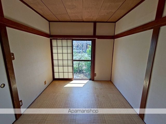 平塚市 2階建 築48年の内装写真