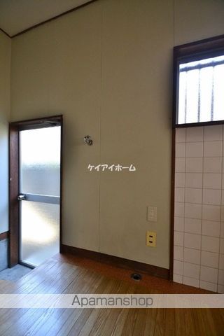 北長瀬岸様借家 北の内装写真