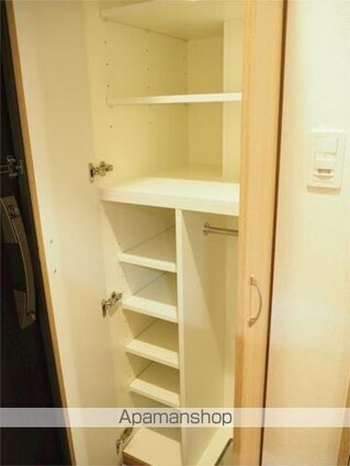 ルーブル大島参番館[1K/26.97m2]の収納