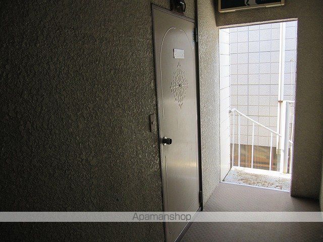 ラヴニール志木4の玄関写真