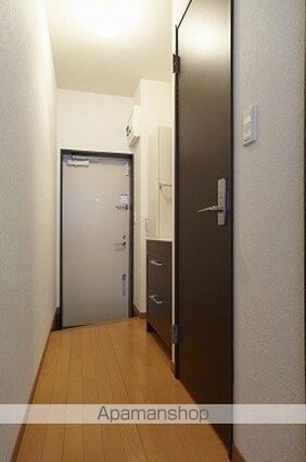 リブリ・自由が丘[1K/22.6m2]の玄関