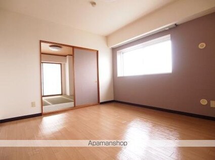 ホワイトプラザ会津[2LDK/57.12m2]のリビング・居間1