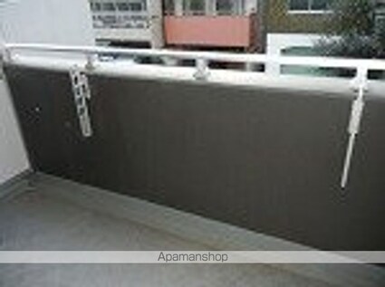 セントラルプレイス新宿御苑前[1R/26.32m2]のバルコニー