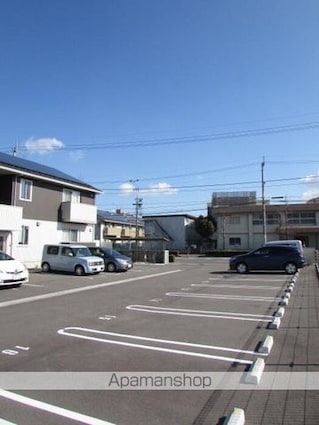 ラ・ルミエール[1LDK/43.09m2]の駐車場