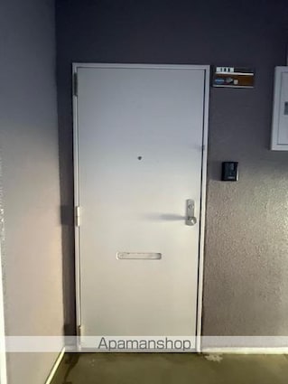 サンコート屋島[3LDK/69.67m2]の玄関