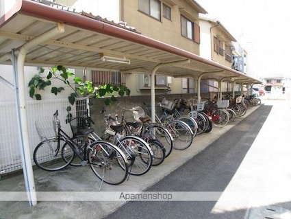 メゾンドール[4LDK/82.2m2]の共用部2