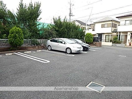 シャン　ド　ポワール[2LDK/63.43m2]の駐車場2
