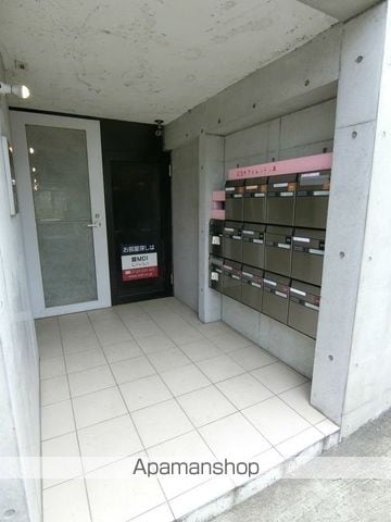 荻窪カフェレジデンスの玄関写真