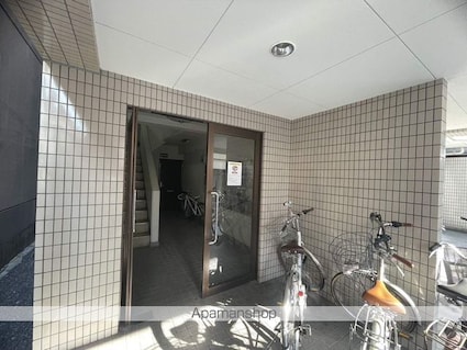 第１１友建ビル[1K/24.12m2]のエントランス1