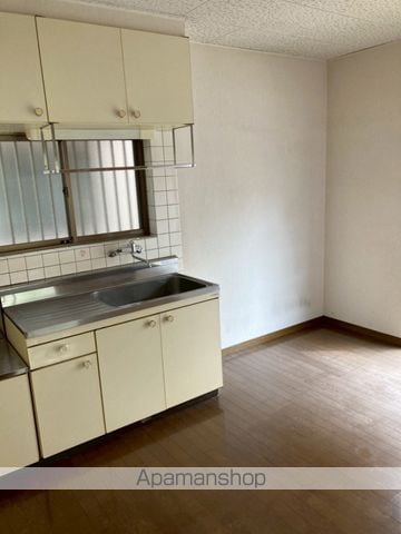 福山市 2階建 築32年の内装写真