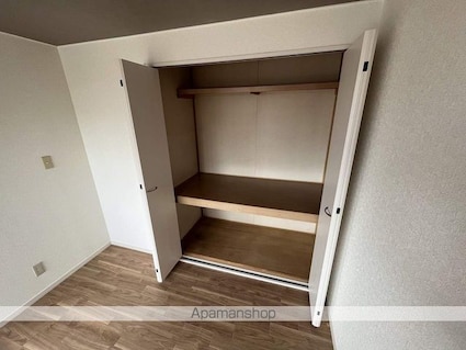 ブランニュー白山[2LDK/55.6m2]の収納