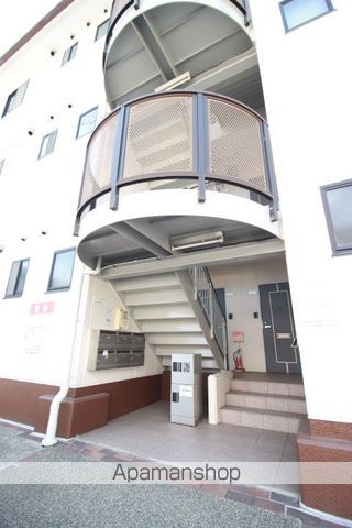 レコルト福田IIの玄関写真