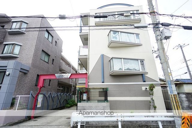 コンプリーションIの外観写真