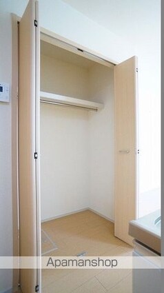 クレメント・リヴァー　Ａ棟[1R/32.9m2]の収納