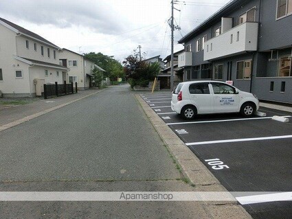 プラントスクエアＣ[1LDK/39.75m2]の周辺2