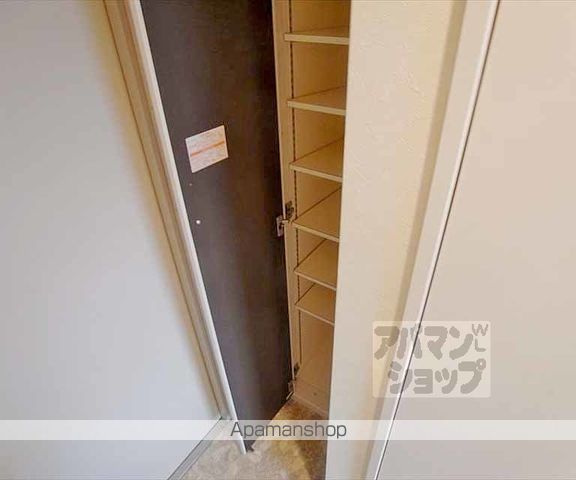 ドルス百万遍の内装写真