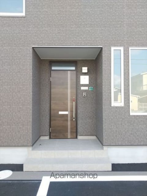 和歌山県和歌山市関戸３丁目[3LDK/98.7m2]のエントランス4