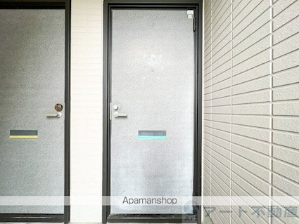 シルエット野口　Ｂ棟[2LDK/56.57m2]のエントランス3